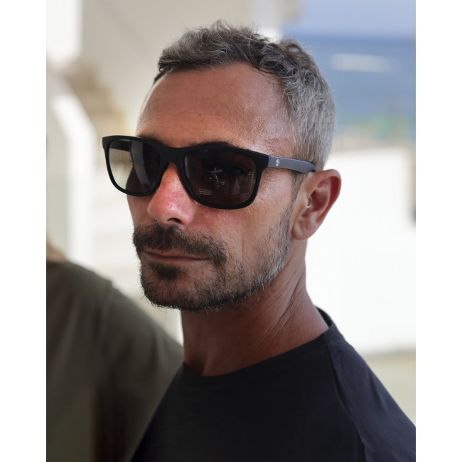 Слънчеви очила KORDA Sunglasses Classics Matt Black Shell / Grey Lens | CARPMOJO.com