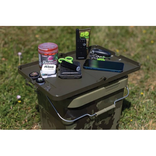 Масичка за кофа KORDA Bucket Table | CARPMOJO.com