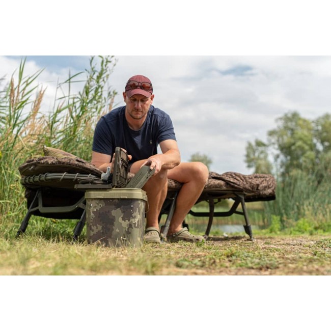 Масичка за кофа KORDA Bucket Table | CARPMOJO.com
