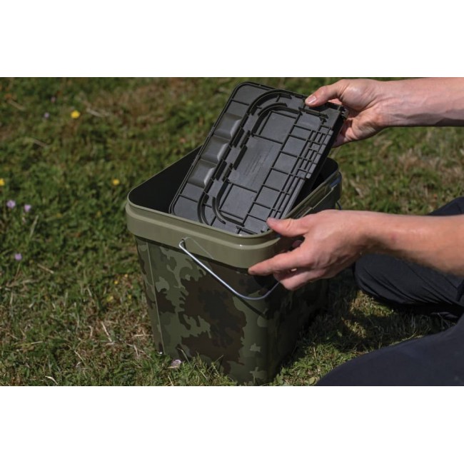 Масичка за кофа KORDA Bucket Table | CARPMOJO.com