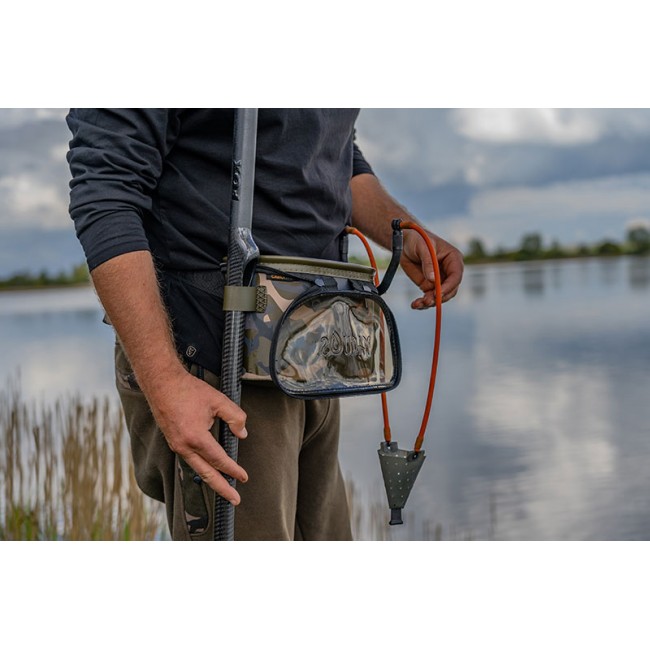 Чанта за топчета FOX Aquos Camo Bait Belt 8L | CARPMOJO.com