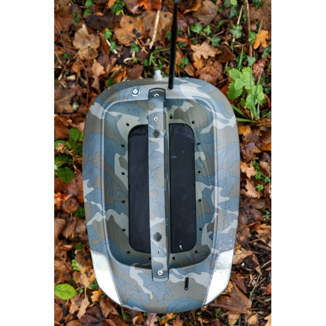 Лодка за захранка BEETACKLE BT7 Urban Camo SONAR + GPS | CARPMOJO.com