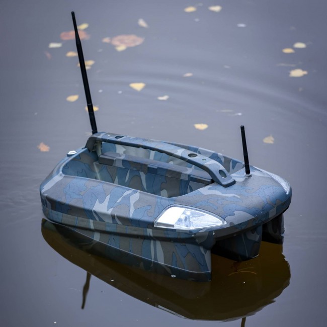 Лодка за захранка BEETACKLE BT7 Urban Camo SONAR + GPS | CARPMOJO.com