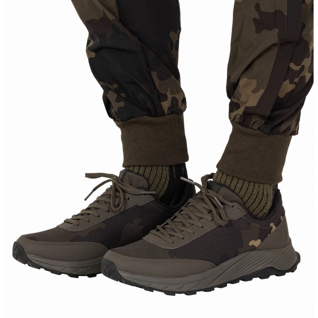 Спортни водоустойчиви обувки KORDA Drykore Trainer, Dark Kamo | CARPMOJO.com