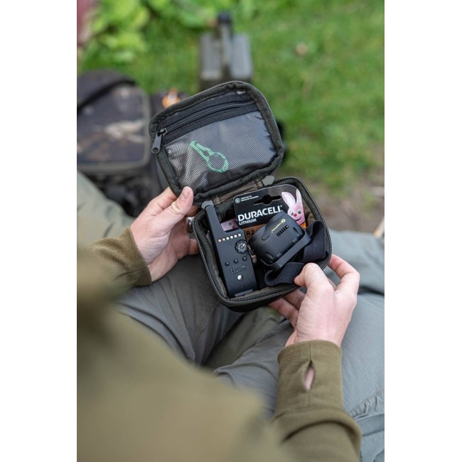 Чанта за аксесоари KORDA Compac 100 Tackle Pouch Dark Kamo | CARPMOJO.com