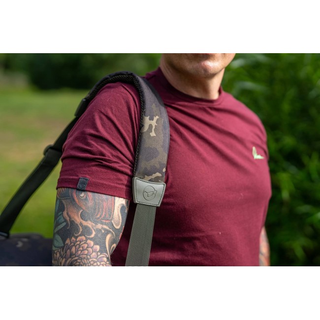 Шаранджийски сак KORDA Compac X-Large Carryall Dark Kamo 50l | CARPMOJO.com